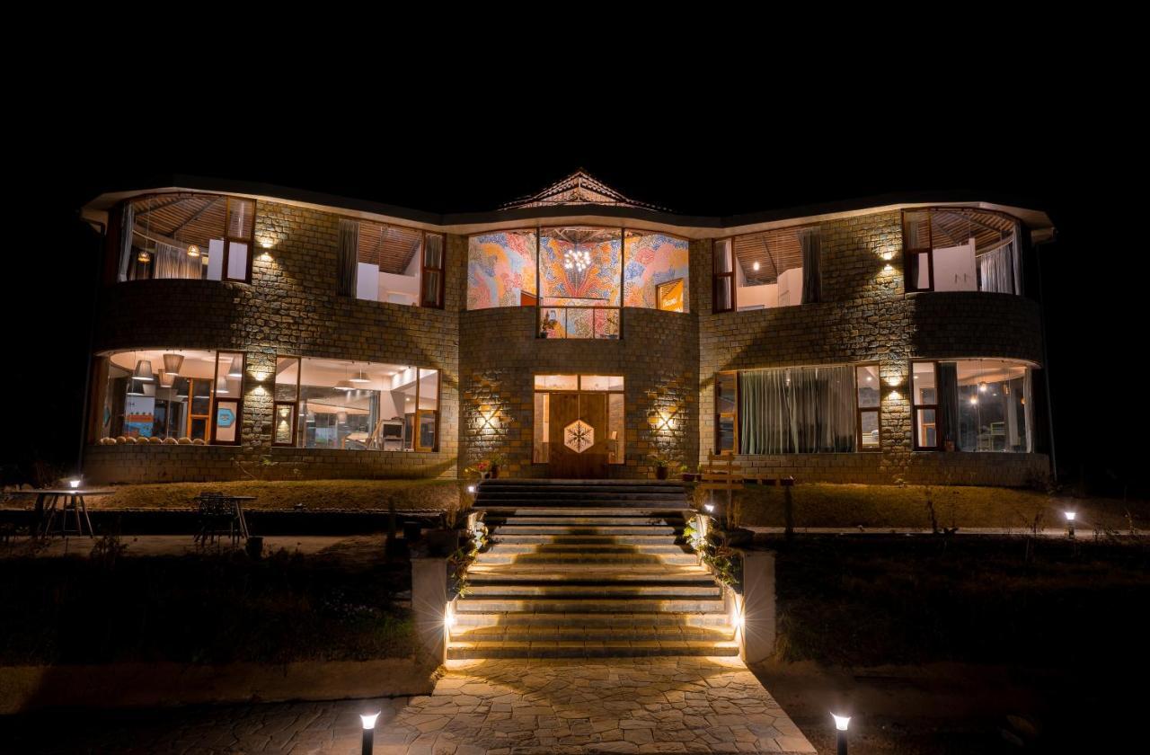 Zostel Plus Bir Exterior photo